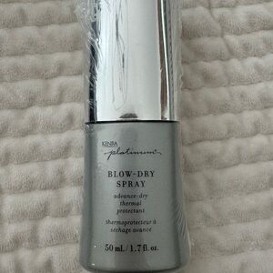 Platinum Blow-Dry Spray - Silver